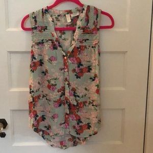 Meadow Rue by Anthropologie button up